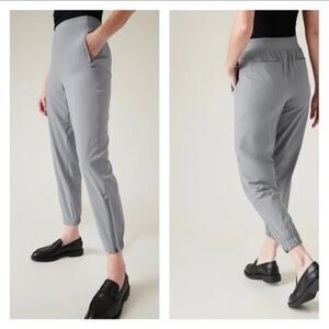 ATHLETA Brooklyn Heights Gray Lightweight Ankle Zip Jogger Pants Size 6